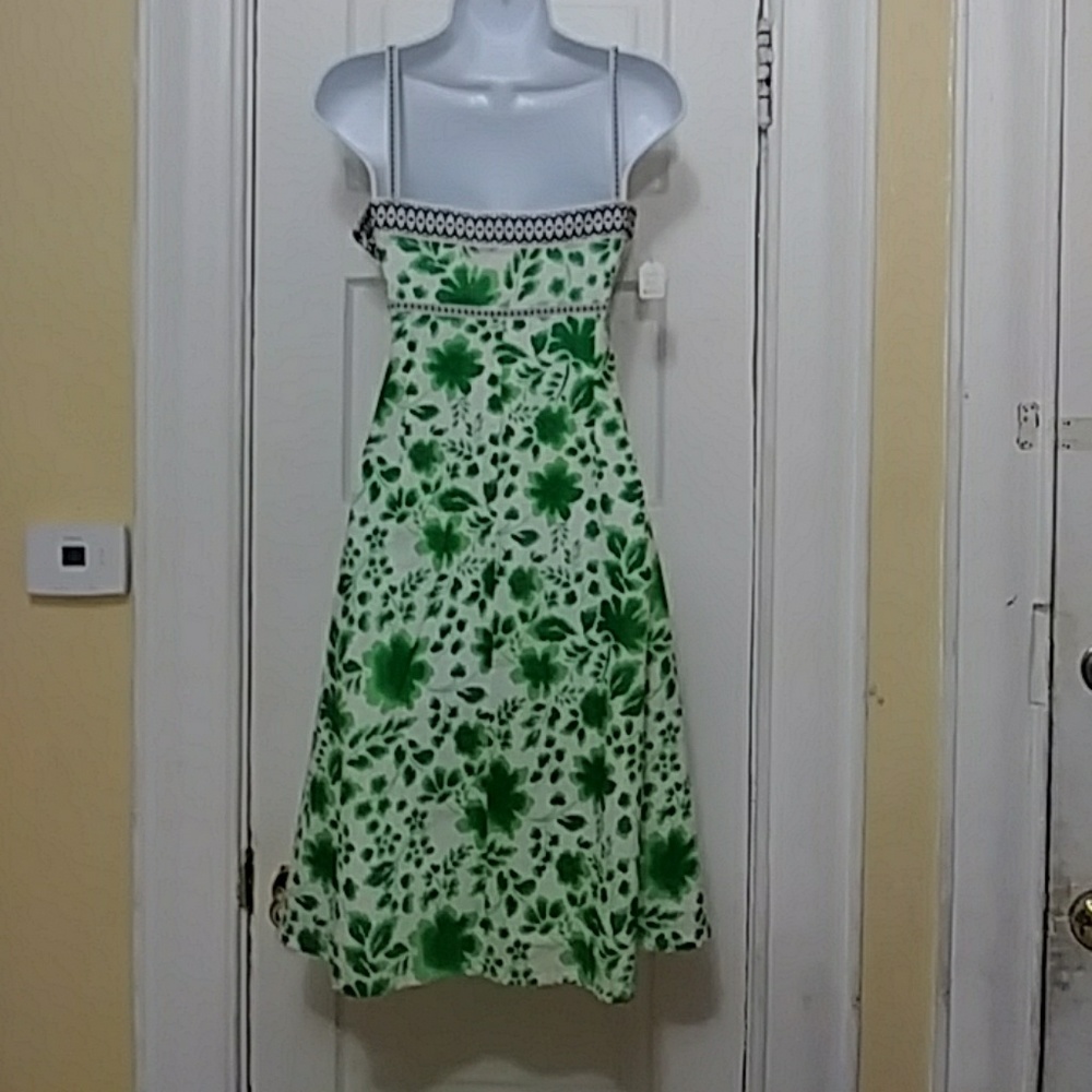 Jessica Howard - Picture 3 of 4